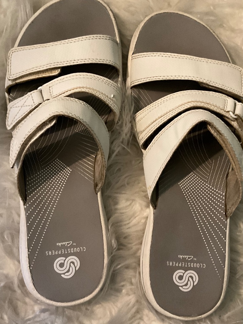 Size 9 Clarks Cloud Steppers